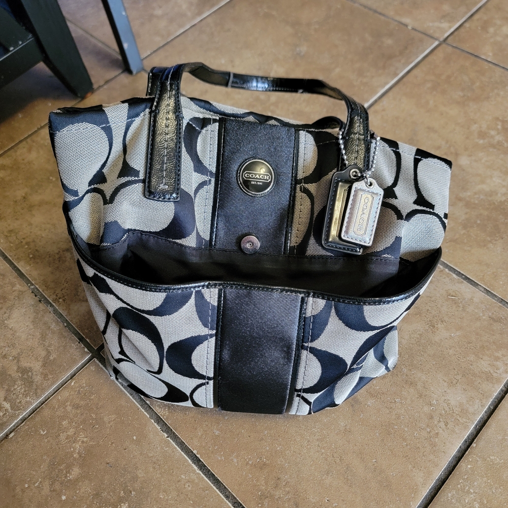 Coach Black and Cream Signature Tote Bag